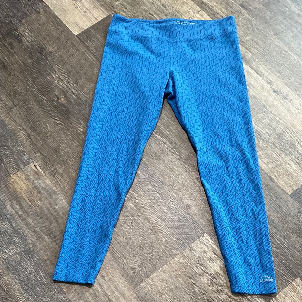 L.L. Bean Blue Geometric Leggings w/UV Protection Size Large